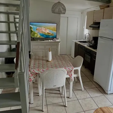Petite Maison A 100m De La Ferienhaus Marseillan (Herault)