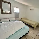 Petite Maison A 100m De La Prázdninový dům