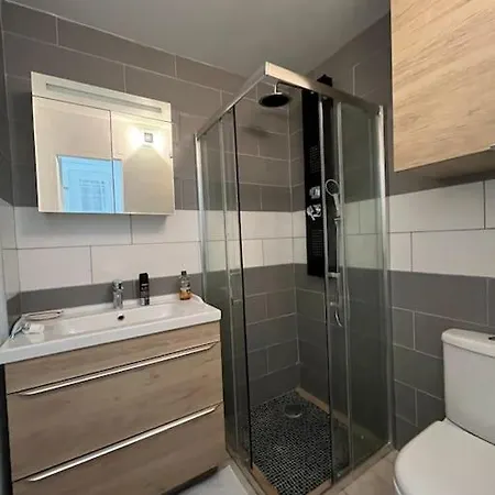 Petite Maison A 100m De La Marseillan (Herault)