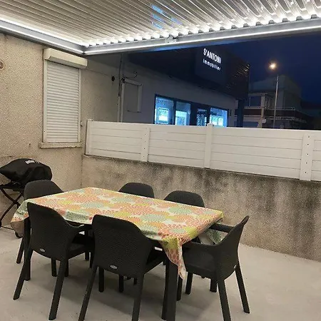 Petite Maison A 100m De La Holiday home